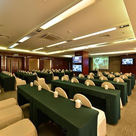Lutianhua Hotel Chengdu Exterior photo