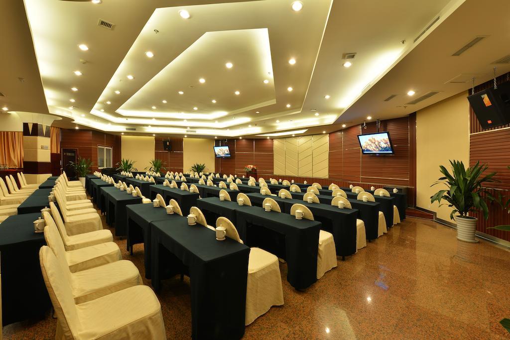Lutianhua Hotel Chengdu Exterior photo