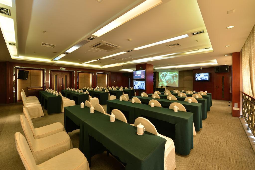 Lutianhua Hotel Chengdu Exterior photo
