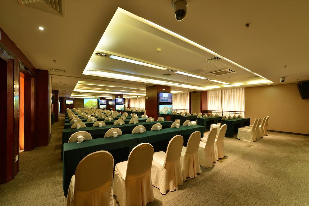 Lutianhua Hotel Chengdu Exterior photo