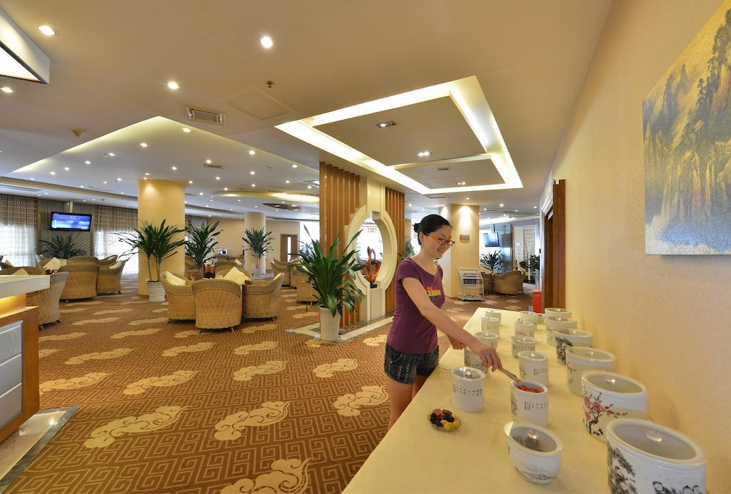 Lutianhua Hotel Chengdu Exterior photo
