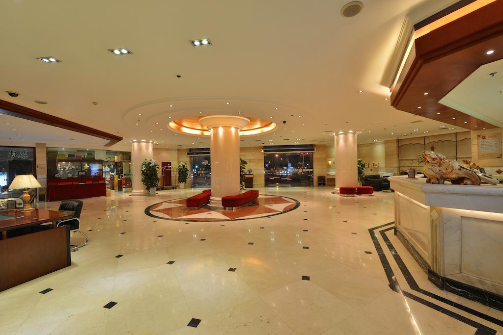 Lutianhua Hotel Chengdu Exterior photo